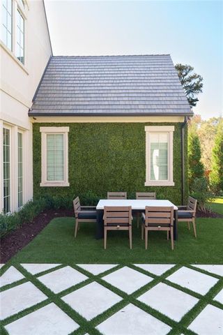 914 Buckingham NW Circle, Atlanta, GA 30327