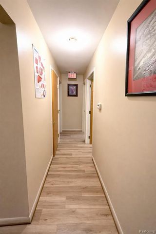 1049 Inkster Road, Garden City, MI 48135