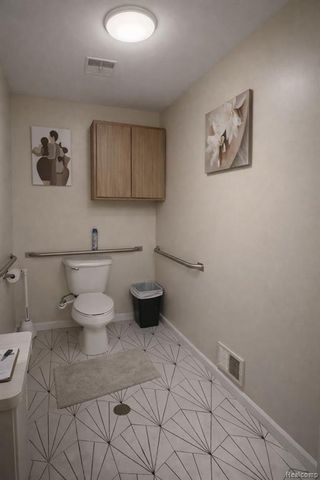 1049 Inkster Road, Garden City, MI 48135