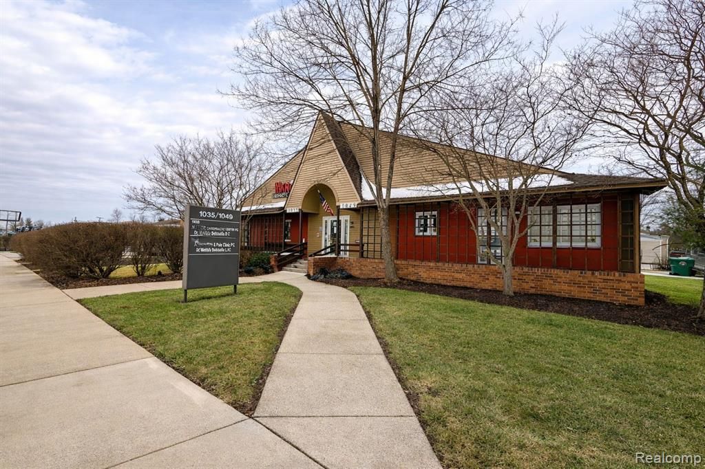 1049 Inkster Road, Garden City, MI 48135