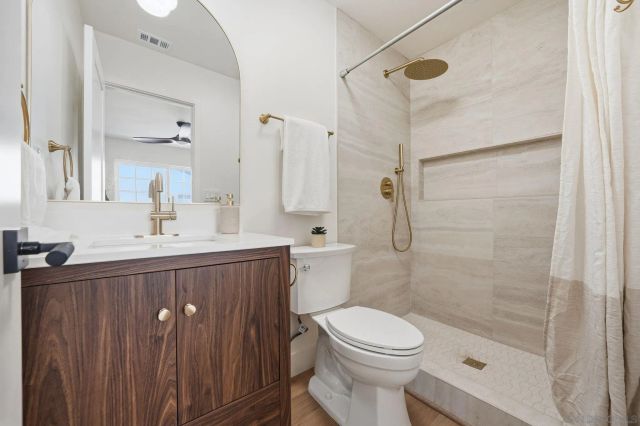 10155 Baroness Ave, San Diego, CA 92126