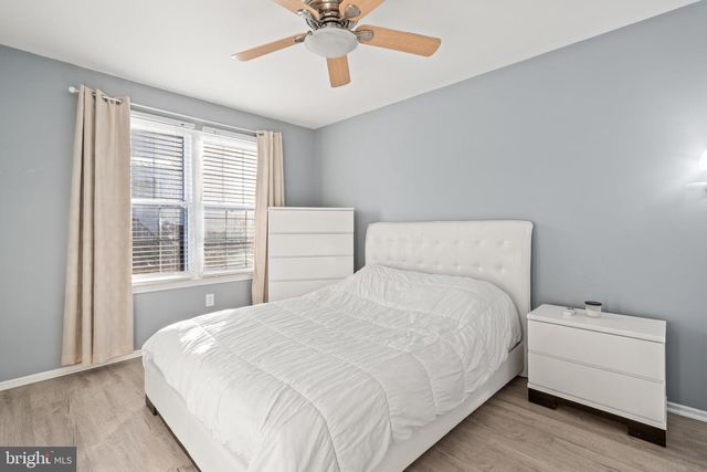 10529 REEDS LANDING CIR, Burke, VA 22015