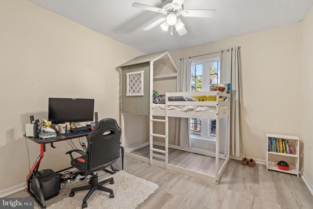 10529 REEDS LANDING CIR, Burke, VA 22015