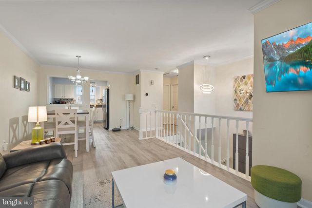 10529 REEDS LANDING CIR, Burke, VA 22015