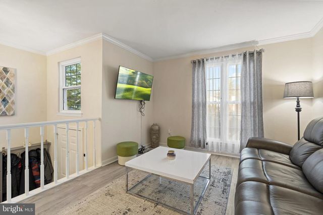 10529 REEDS LANDING CIR, Burke, VA 22015