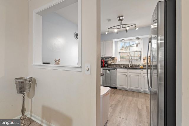 10529 REEDS LANDING CIR, Burke, VA 22015