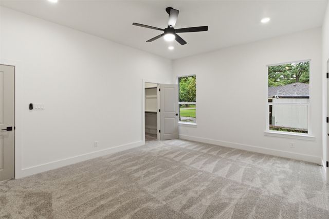 713 Club Oak Drive, River Oaks, TX 76114