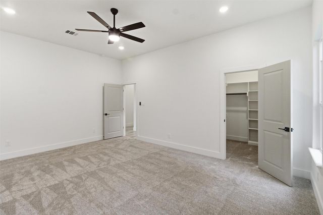 713 Club Oak Drive, River Oaks, TX 76114