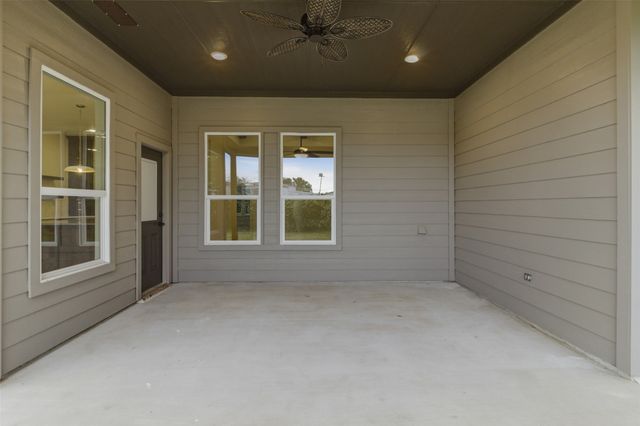713 Club Oak Drive, River Oaks, TX 76114