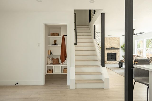 2201 Trede DR, Austin, TX 78745