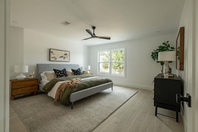 2201 Trede DR, Austin, TX 78745