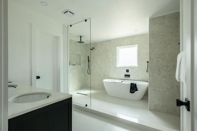 2201 Trede DR, Austin, TX 78745