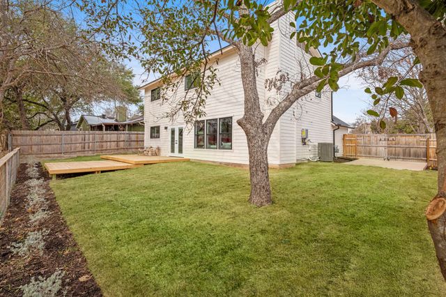 2201 Trede DR, Austin, TX 78745