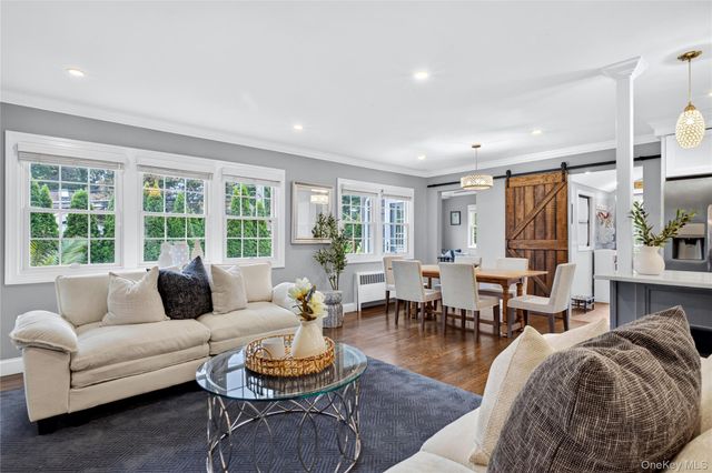 38 Laurel Street, Garden City, NY 11530