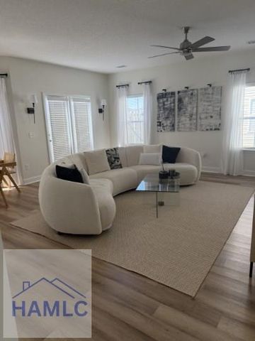 827 Abode Avenue, Hinesville, GA 31313