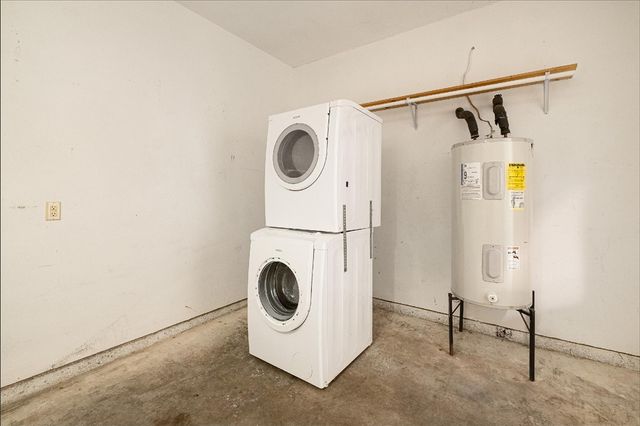 1005 Canyon Edge DR A, Austin, TX 78733