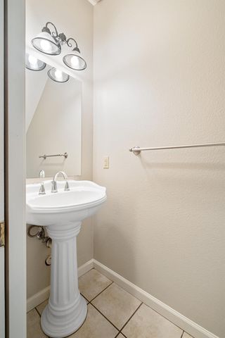 1005 Canyon Edge DR A, Austin, TX 78733