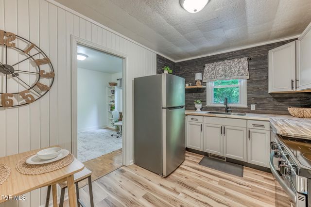 1403 Rock Rose Road, Bristol, TN 37620