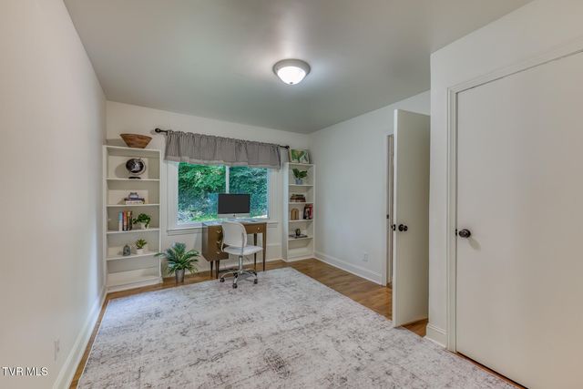 1403 Rock Rose Road, Bristol, TN 37620