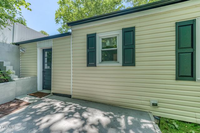 1403 Rock Rose Road, Bristol, TN 37620