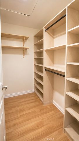 377 Anzio, Oak Park, CA 91377