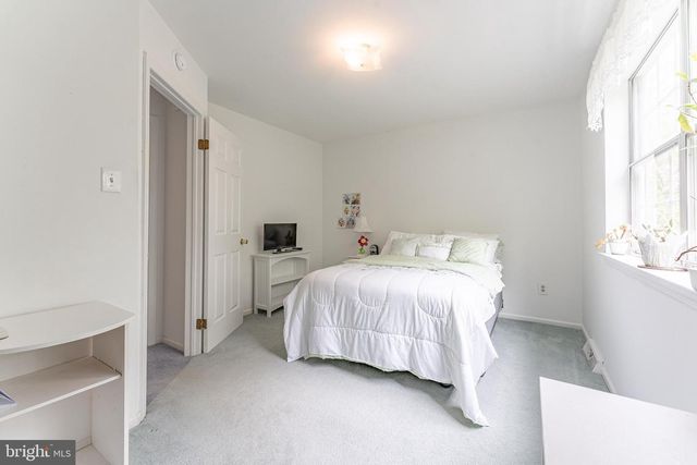 1239 UPTON CIR, West Chester, PA 19380
