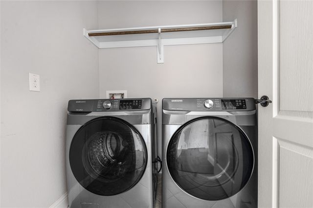 214 Garden Grove Drive, Waxahachie, TX 75165