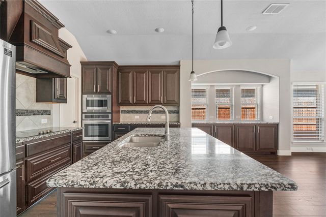 214 Garden Grove Drive, Waxahachie, TX 75165