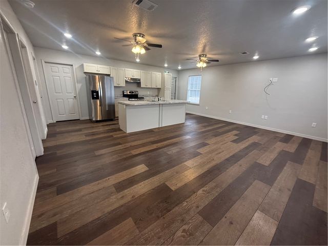 3510 SR 333, London, AR 72847