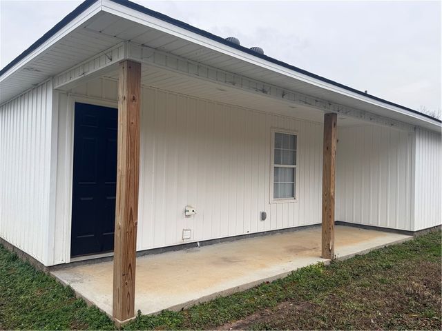 3510 SR 333, London, AR 72847