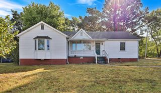 935 N Liberty Church Rd, Clarksville, TN 37042