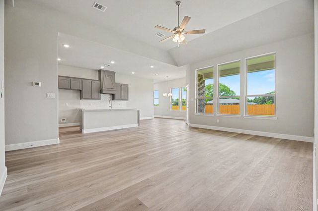 736 Candace Drive, Desoto, TX 75115