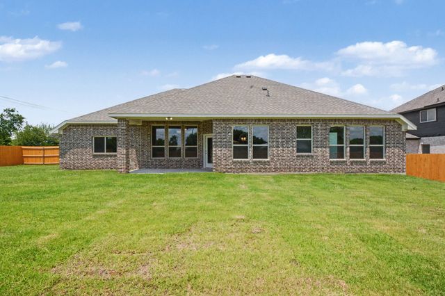 736 Candace Drive, Desoto, TX 75115