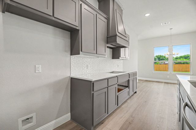 736 Candace Drive, Desoto, TX 75115