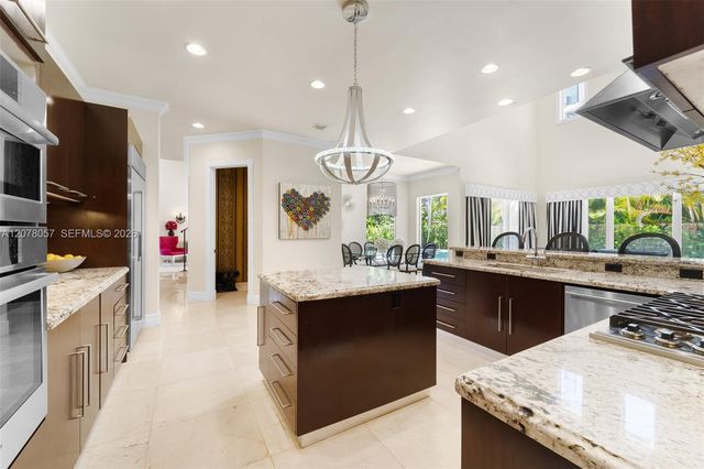 275 189th Terrace, Sunny Isles Beach, FL 33160