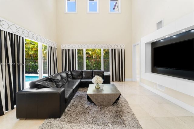 275 189th Terrace, Sunny Isles Beach, FL 33160