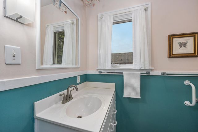 235 Hampton Avenue, Grand Rapids, MI 49506