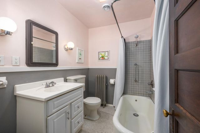 235 Hampton Avenue, Grand Rapids, MI 49506