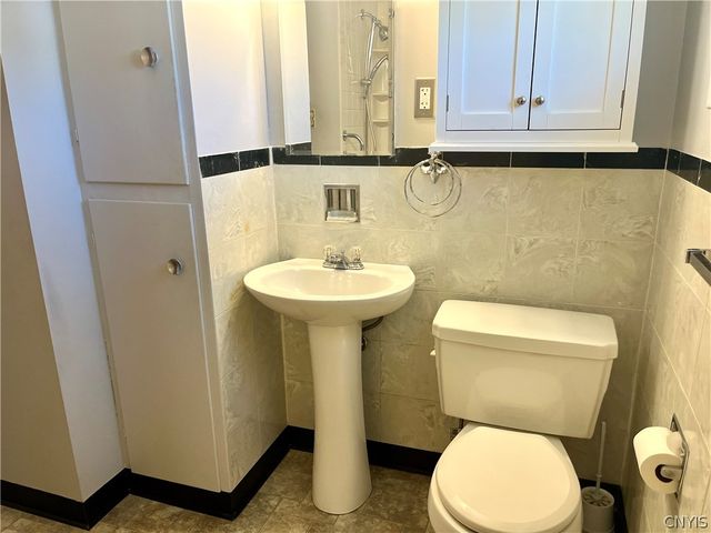 123 Plaxdale Road, Salina, NY 13088