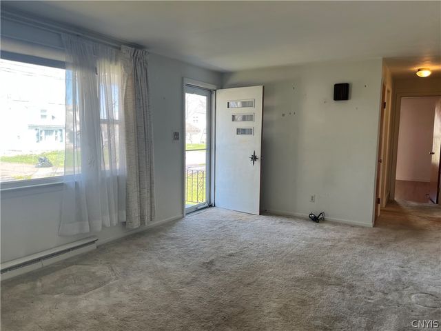 123 Plaxdale Road, Salina, NY 13088
