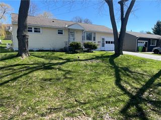 123 Plaxdale Road, Salina, NY 13088