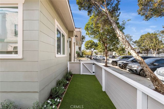 1902 E 2nd, Long Beach, CA 90802