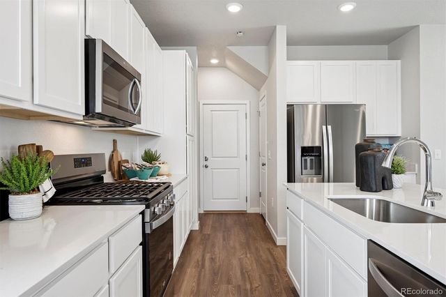 4553 N Versailles Street, Aurora, CO 80019