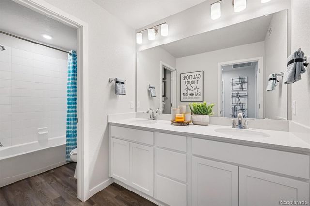4553 N Versailles Street, Aurora, CO 80019