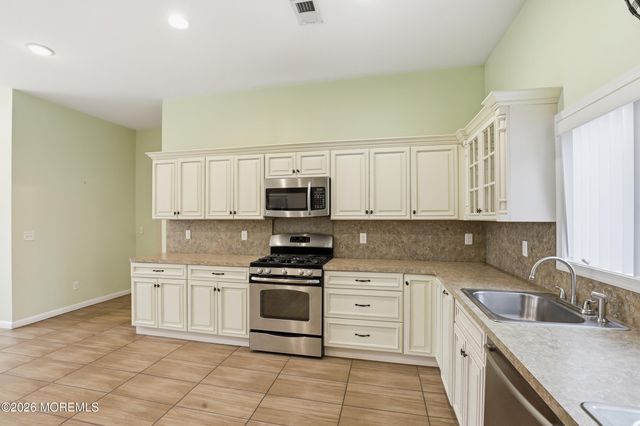 1524 Redondo Lane, Lakewood, NJ 08701