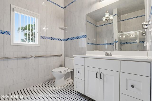 1524 Redondo Lane, Lakewood, NJ 08701