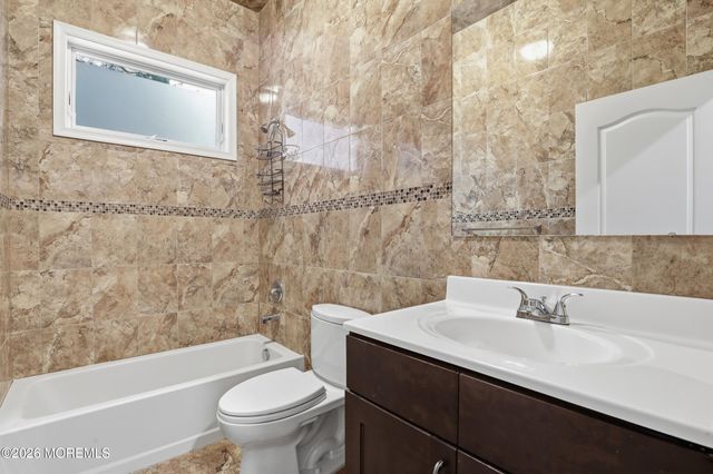 1524 Redondo Lane, Lakewood, NJ 08701