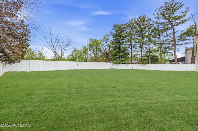 1524 Redondo Lane, Lakewood, NJ 08701