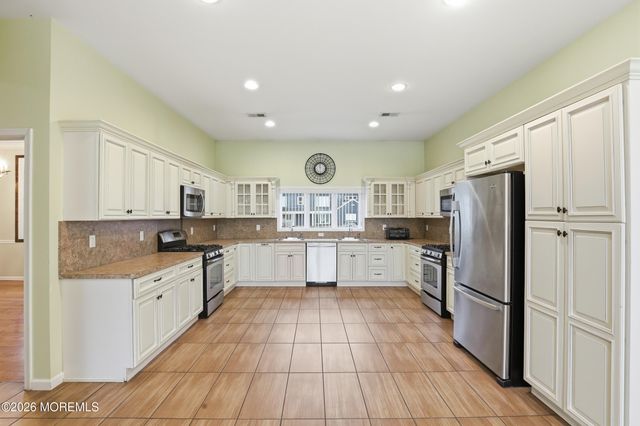 1524 Redondo Lane, Lakewood, NJ 08701