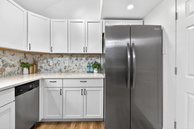 6174 Hutchinson Street, Columbus, OH 43085